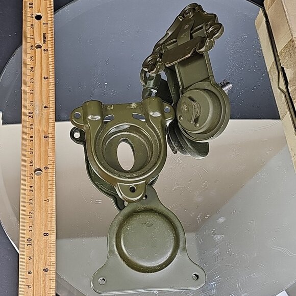 Vintage Eagle Lock Co Trunk Lock: Army Green Terryville Conn With Key Rivets - Picture 8 of 10